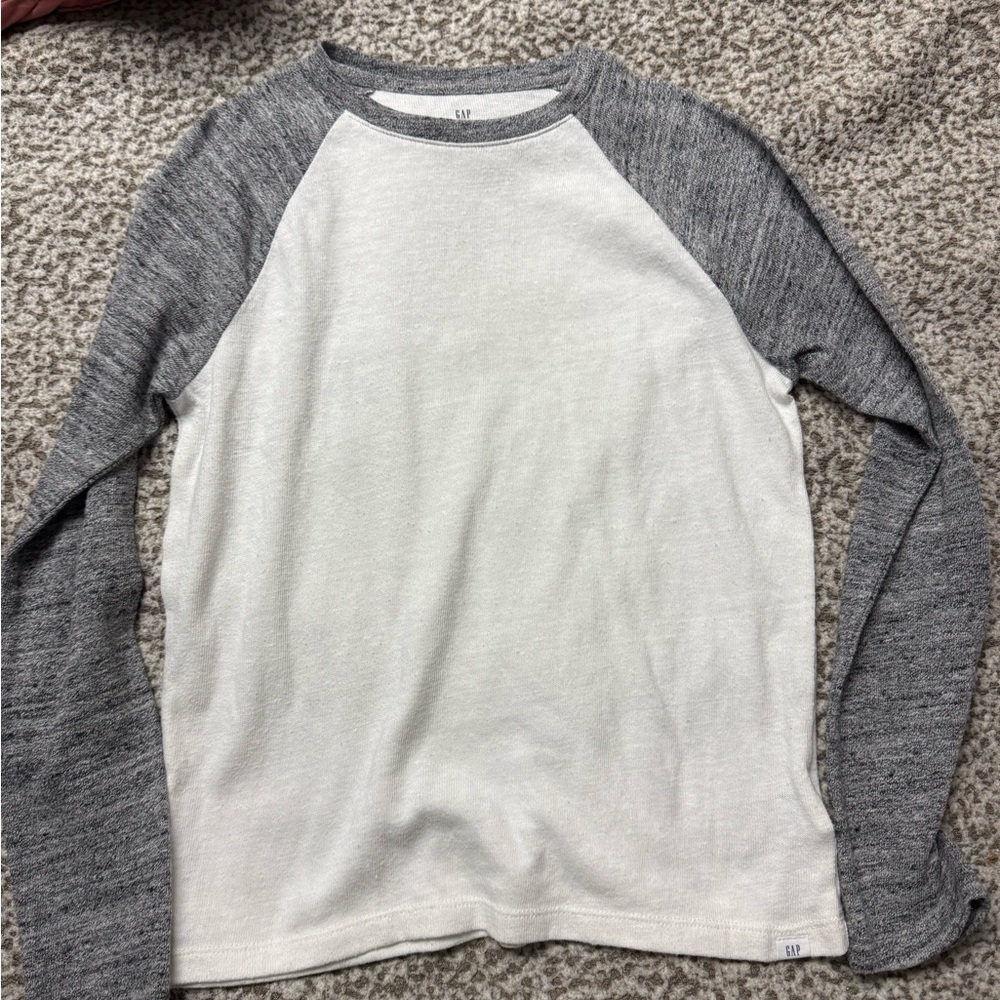 GAP Gray and White Raglan Tee
